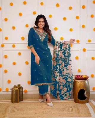PILUDI Embroidered Kurta, Salwar & Dupatta Set