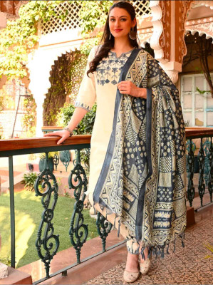 Krafty Fashion Embroidered Kurta, Trouser/Pant & Dupatta Set
