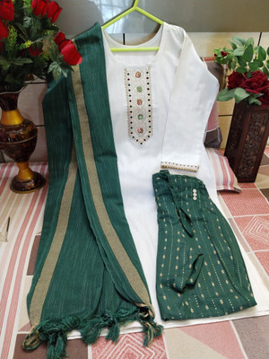 Golamdaz collectio Striped Kurta, Trouser/Pant & Dupatta Set