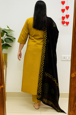 Mishree collection Embroidered Kurta, Trouser/Pant & Dupatta Set