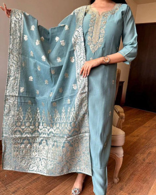 JAPNAAM Embroidered Kurta, Trouser/Pant & Dupatta Set