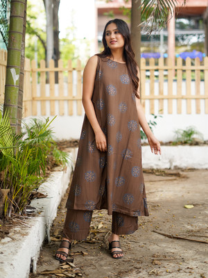 SAKTA Women Kurta Pant Set