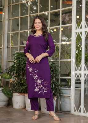 DClothvilla Women Printed, Embroidered Ethnic Dress Kurta(Purple)