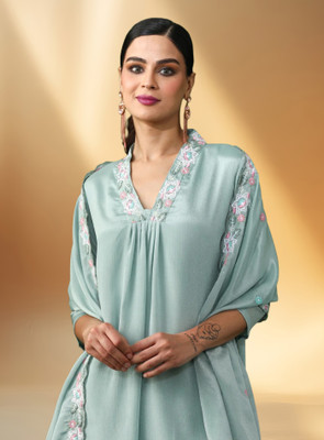 KHANJAN FASHION Embroidered, Floral Print Kurta, Trouser/Pant & Dupatta Set