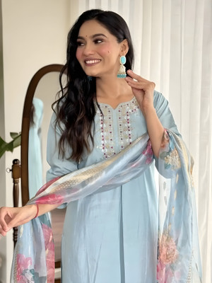 Aksa Fashion Embroidered Kurta, Trouser/Pant & Dupatta Set