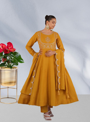 KHANJAN FASHION Embroidered Kurta, Trouser/Pant & Dupatta Set
