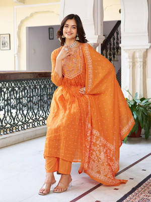 ETHICS FASHIONABLES Embroidered Kurta, Dhoti Pant & Dupatta Set