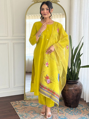 RAJABANNI Embroidered Kurta, Trouser/Pant & Dupatta Set