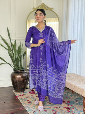 KHODIYAR FASHION Embellished Kurta, Trouser/Pant & Dupatta Set