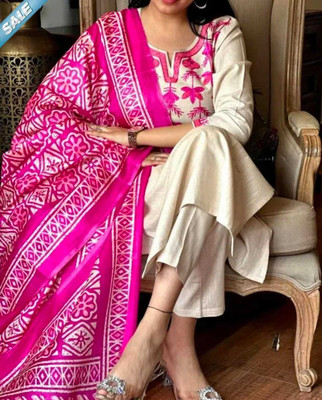 Krafty Fashion Embroidered Kurta, Trouser/Pant & Dupatta Set