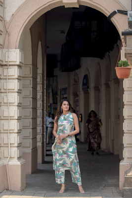 DEVANGI Printed Kurta, Palazzo & Dupatta Set
