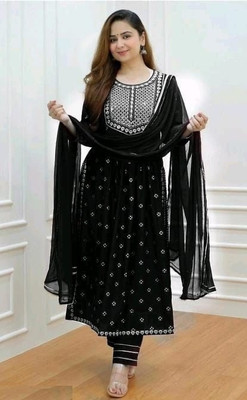 Chestha Creations Embellished Kurta, Trouser/Pant & Dupatta Set