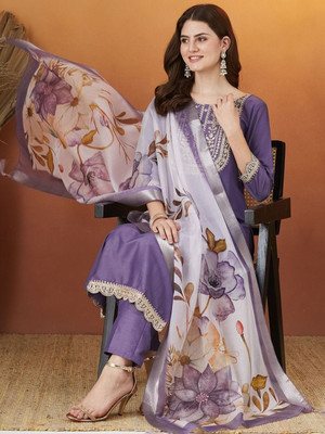 GJFIIVE Embellished Kurta, Trouser/Pant & Dupatta Set