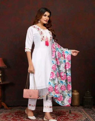 shreejifashion ltd Self Design Kurta, Dhoti Pant & Dupatta Set