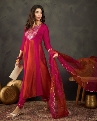 Tasrika Embroidered Kurta, Trouser/Pant & Dupatta Set