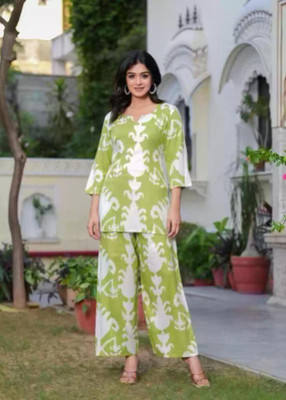 EHA DESIGNERS Women Kurta Pant Dupatta Set