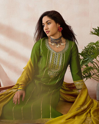 Tasrika Embroidered Kurta, Trouser/Pant & Dupatta Set