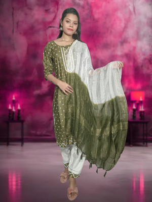 PSSSTYLER Embroidered Kurta, Patiala & Dupatta Set