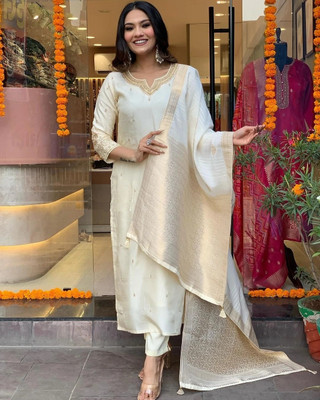f cloth Embellished Kurta, Trouser/Pant & Dupatta Set