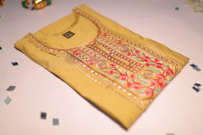 Fridacreations Embroidered Kurta, Trouser/Pant & Dupatta Set