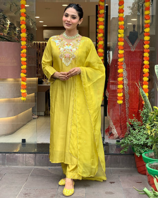 Tylissa Embroidered Kurta, Trouser/Pant & Dupatta Set