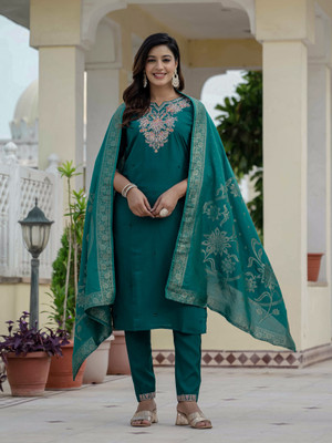 PeachPetals Embroidered, Embellished Kurta, Trouser/Pant & Dupatta Set