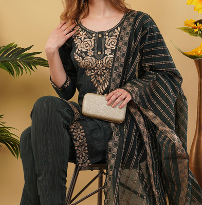 Vibrant Gaze Embroidered Kurta, Trouser/Pant & Dupatta Set