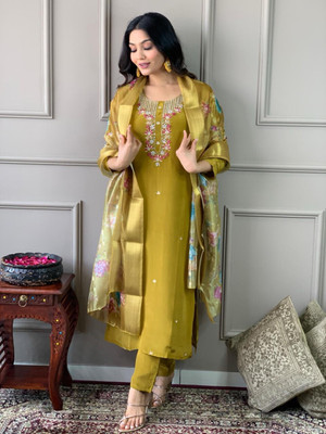 Tylissa Embroidered Kurta, Trouser/Pant & Dupatta Set