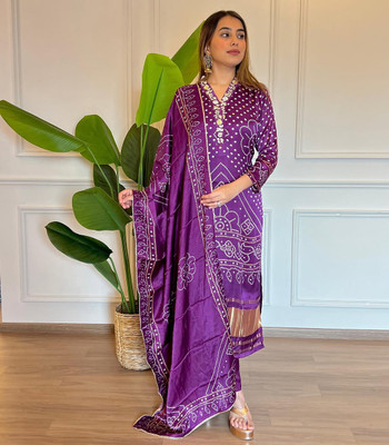 TVASMI Women Kurta Pant Attached Dupatta Set