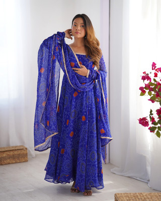 CULTISE QUEEN Printed Kurta, Legging & Dupatta Set