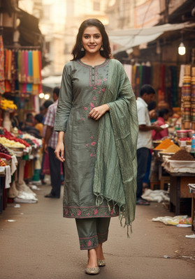 AANDI Embellished Kurta, Patiala & Dupatta Set