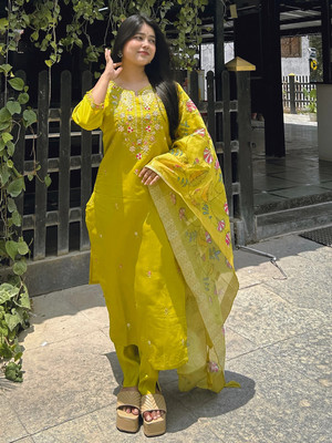 VredeVogel Embroidered Kurta, Trouser/Pant & Dupatta Set