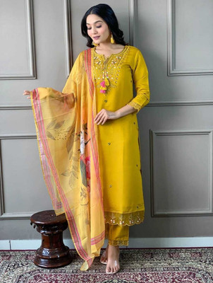 Comicstore Solid Kurta, Palazzo & Dupatta Set