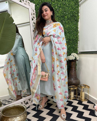 Krisio Embroidered Kurta, Trouser/Pant & Dupatta Set