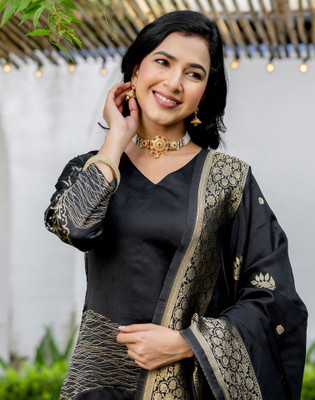 Skylee Printed Kurta, Salwar & Dupatta Set