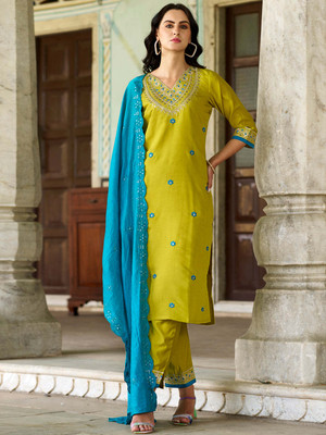 Vaidehi Fashion Women Kurti Pant Dupatta Set