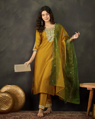 Tasrika Embroidered Kurta, Trouser/Pant & Dupatta Set