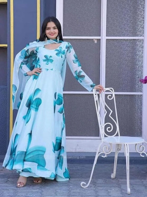 NN ENTRA ENTERPRISE Printed Kurta, Churidar & Dupatta Set