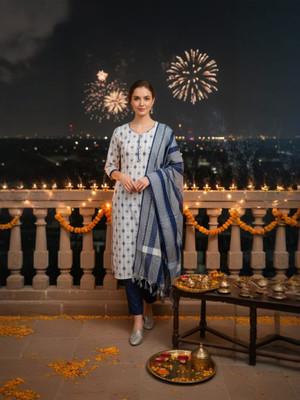 Fems Fashion Self Design Kurta, Trouser/Pant & Dupatta Set