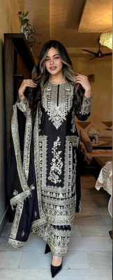 PILUDI HOUSE Embroidered Kurta, Salwar & Dupatta Set