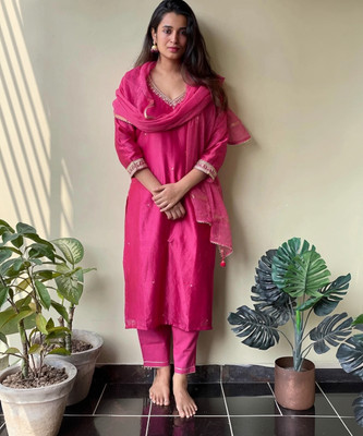 ak fashion mall Embroidered Kurta, Trouser/Pant & Dupatta Set