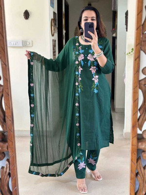 vinayak fashion Embroidered Kurta, Trouser/Pant & Dupatta Set