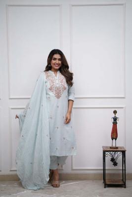 griva fashion Embroidered Kurta, Trouser/Pant & Dupatta Set