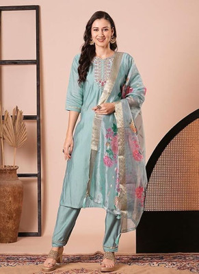 VAIDDO Embroidered Kurta, Salwar & Dupatta Set