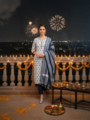 Fems Fashion Self Design Kurta, Trouser/Pant & Dupatta Set
