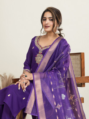 Sai veera Fashion Embroidered Kurta, Trouser/Pant & Dupatta Set
