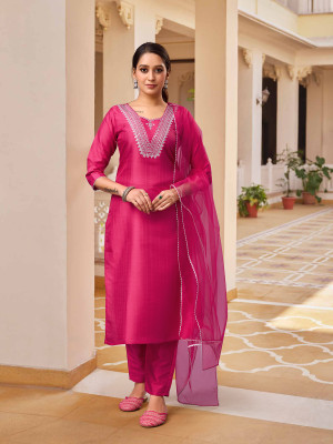 TWIKA Women Embroidered Straight Kurta(Pink)