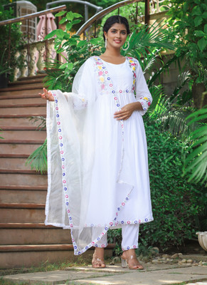 MEERANSHI LIVING Solid Kurta, Trouser/Pant & Dupatta Set