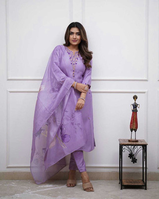 VRAJJARI Women Kurta Pant Dupatta Set
