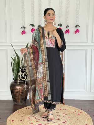 PILUDI Embroidered Kurta, Salwar & Dupatta Set